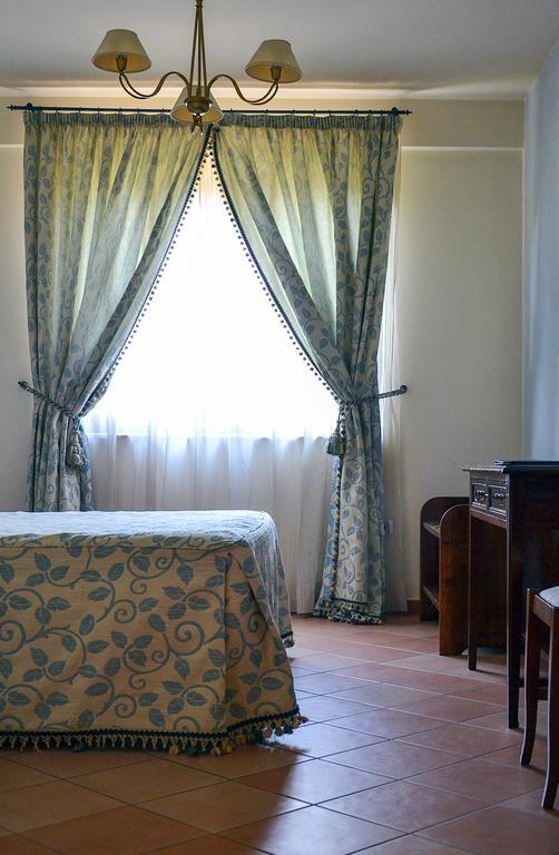 Villa Luigi Hotel & Restaurant Nuova Gestione Villa Rosa Di Martinsicuro Oda fotoğraf