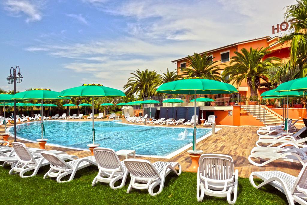 Villa Luigi Hotel & Restaurant Nuova Gestione Villa Rosa Di Martinsicuro Dış mekan fotoğraf