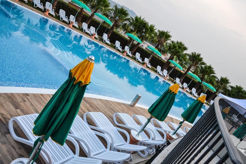 Villa Luigi Hotel & Restaurant Nuova Gestione Villa Rosa Di Martinsicuro Dış mekan fotoğraf
