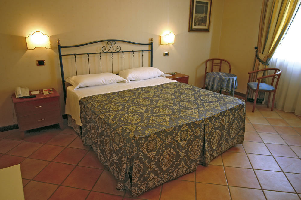 Villa Luigi Hotel & Restaurant Nuova Gestione Villa Rosa Di Martinsicuro Dış mekan fotoğraf