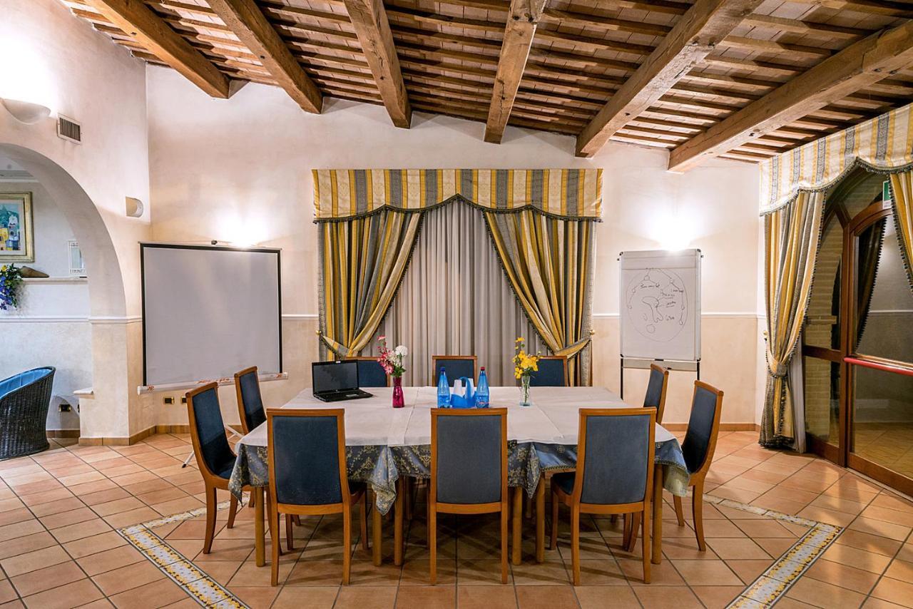Villa Luigi Hotel & Restaurant Nuova Gestione Villa Rosa Di Martinsicuro Dış mekan fotoğraf
